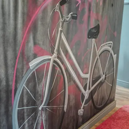 Przestronny Apartament W Kamienicy Blisko Dworca Gdynia